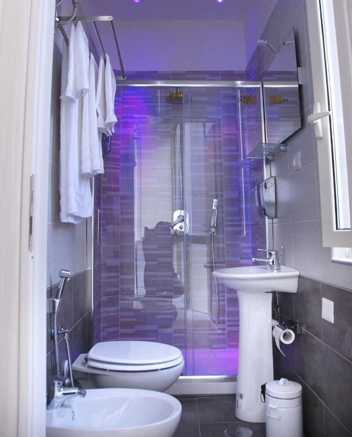 Nonno Ciccio Bed & Breakfast Napoli Dış mekan fotoğraf