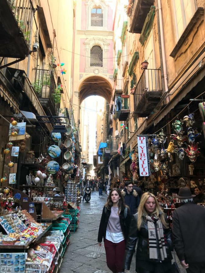 Nonno Ciccio Bed & Breakfast Napoli Dış mekan fotoğraf